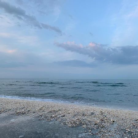 Sunrise Holiday Apartment - Mamaia Nord Нэводари Экстерьер фото